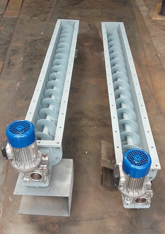 Screw conveyor